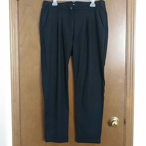 🆕H&M black pants - Picture 1 of 9